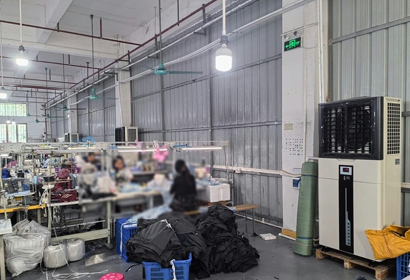 工業省電空調-軸流立式安裝于服裝廠車間降溫