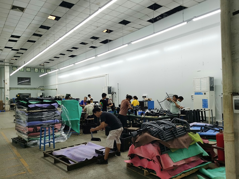 廣東某女子戒毒所生產(chǎn)車間選擇星科環(huán)保空調(diào)冷風(fēng)機(jī)